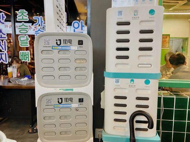 西湖D11食尚城热门火锅店_西湖D11食尚城火锅排队_食尚家美食广场