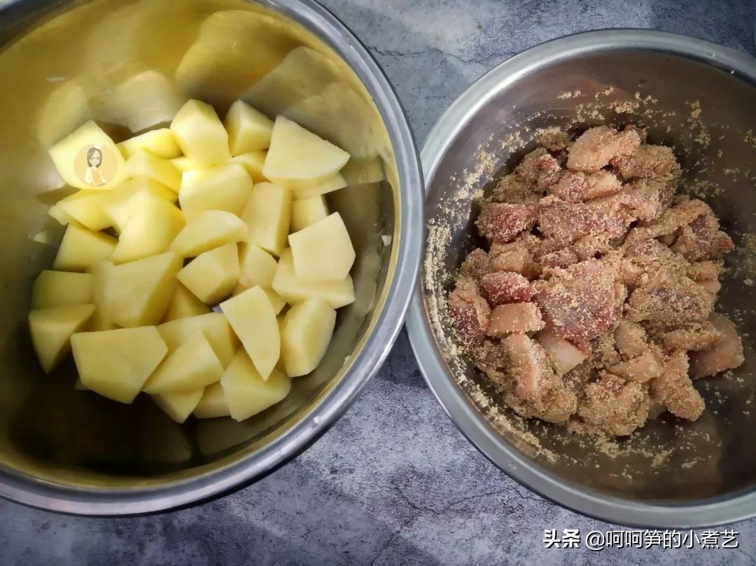 江西粉蒸肉的家常做法_外婆家味道的米粉肉做法_米粉肉制作方法