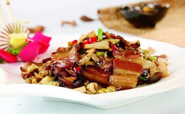 73道湖南美食大合集：剁椒鱼头麻辣肉，嗦螺鱼粉三下锅！