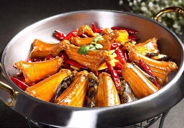 73道湖南美食大合集：剁椒鱼头麻辣肉，嗦螺鱼粉三下锅！