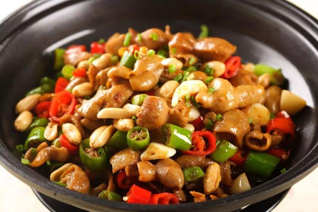 73道湖南美食大合集：剁椒鱼头麻辣肉，嗦螺鱼粉三下锅！