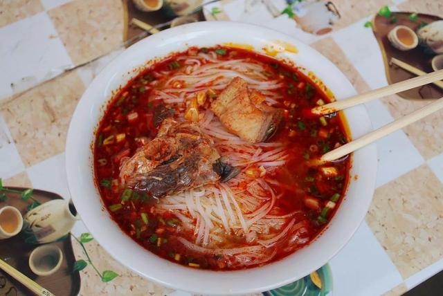 73道湖南美食大合集：剁椒鱼头麻辣肉，嗦螺鱼粉三下锅！