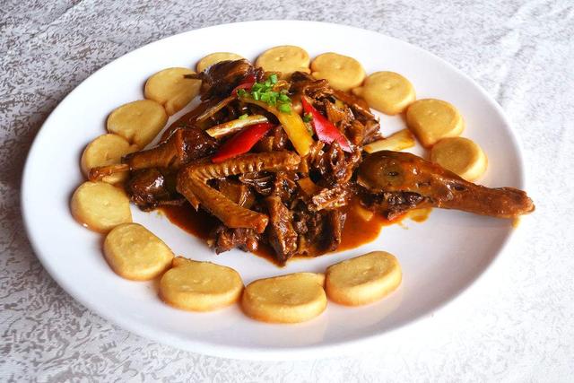 73道湖南美食大合集：剁椒鱼头麻辣肉，嗦螺鱼粉三下锅！