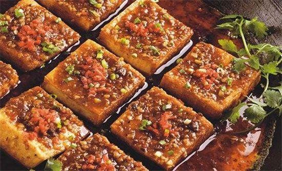 73道湖南美食大合集：剁椒鱼头麻辣肉，嗦螺鱼粉三下锅！