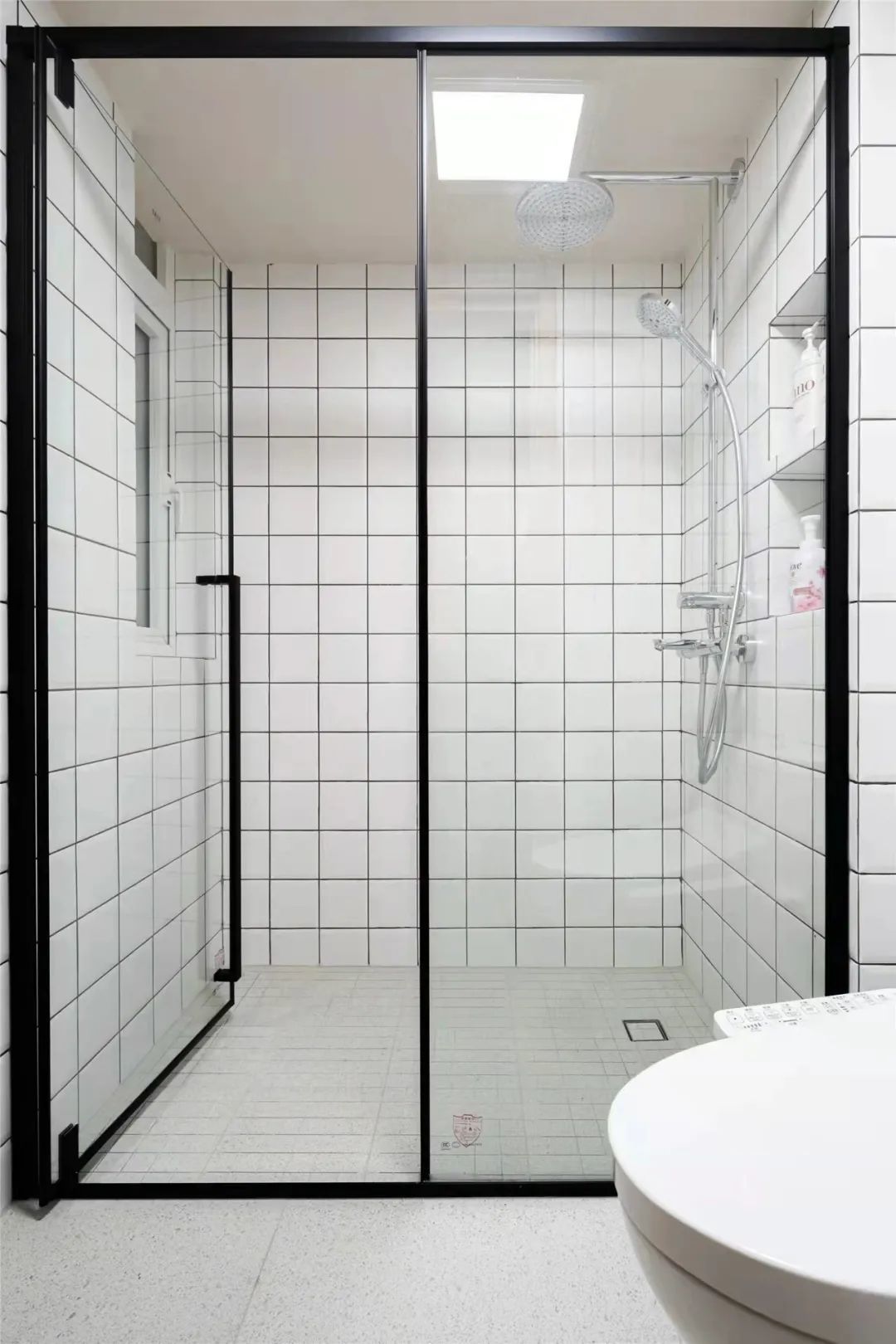 大几千的美缝也翻车?过来人告诉你不可忽视的细节(图19) 瓷砖美缝避坑指南_金色瓷砖美缝剂效果图_美缝剂种类选择攻略