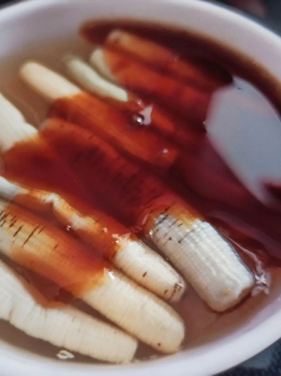 景区特色美食消失原因_全国景区美食街同质化现象_丽江特色美食小吃