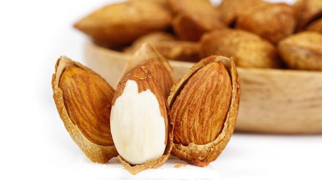 健康零食选购指南_好吃的零食名字大全_清洁标签营养密度加工度