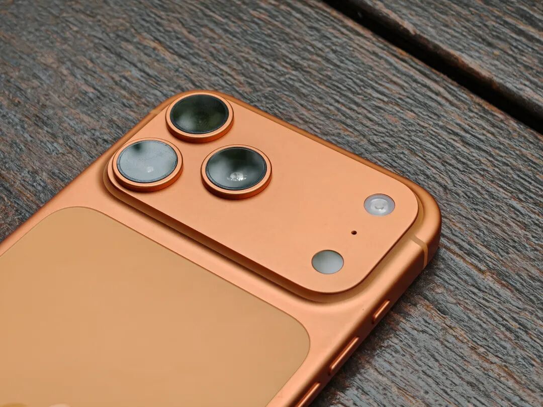 京东双11手机排名出炉!苹果霸榜,小米成国产手机销量冠军(图3) 微信图片_20251112164843_389_4.jpg