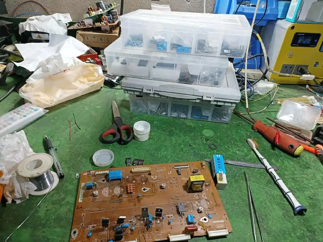 液晶电视与等离子电视维修指南与技巧(图2) 家电维修群_黑白电视亮度电路的检修_空调维修在线教育