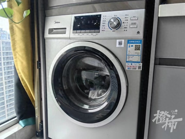 网上找的售后维修电话是假的,为了防范家电维修陷阱,橙柿直通车整理了一份家电维修官方售后热线号码(图1) 美的空调杭州售后_家电维修陷阱_真假维修师傅辨别