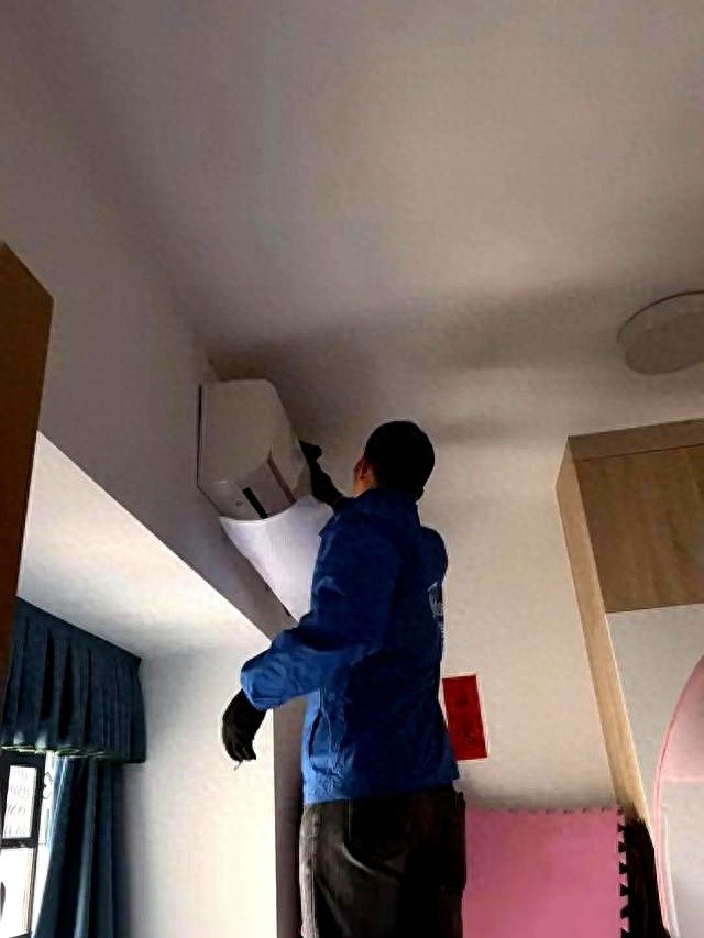 美的售后“快”破江湖:24小时待命,1小时上门(图1) 美的家电售后_美的空调杭州售后_美的小家电换新政策