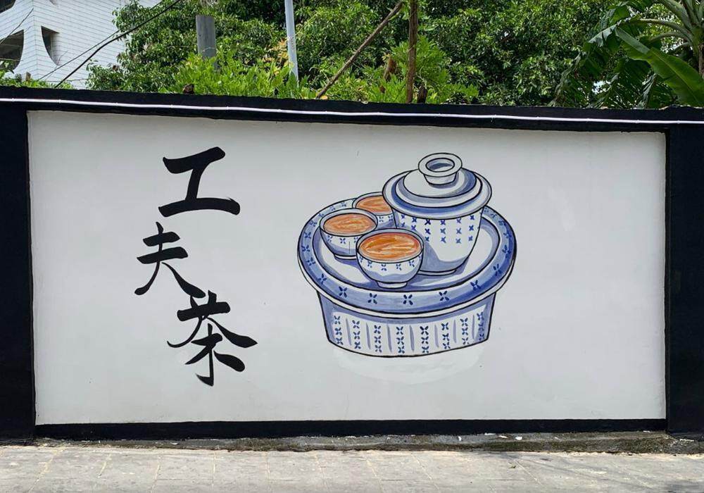 以墙为纸,潮汕小伙五年画遍365个村庄(图5) 墙绘助力乡村振兴_室内墙面涂鸦_乡村墙绘艺术