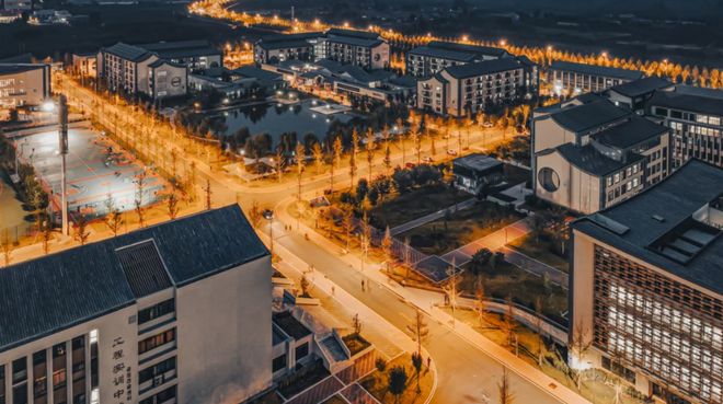 5年投资30亿元寻求“教育之本真”(图2) 完满教育体系_泰山科技学院全员书院制_山东科技大学泰山科技学院2025