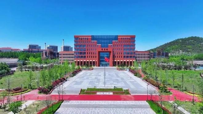 山东学费最贵的4所大学,普通学生根本不敢报,家长承担不起!(图4) 青岛电影学院学费标准_山东科技大学泰山科技学院2025_山东民办本科高校学费
