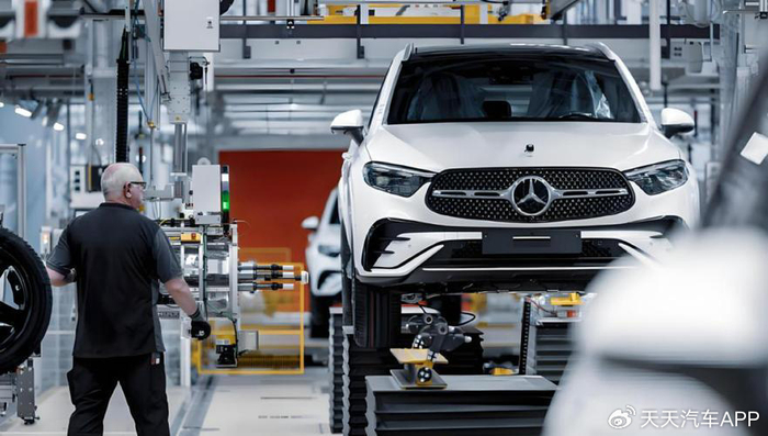 豪华车中国销量下滑趋势_传统豪华品牌市场份额萎缩_中国卖不出去新车坟场