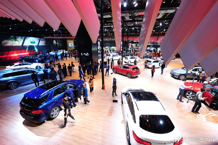 传统豪华品牌市场份额萎缩_豪华车中国销量下滑趋势_中国卖不出去新车坟场