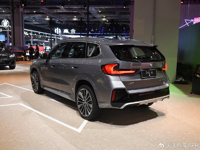 传统豪华品牌市场份额萎缩_豪华车中国销量下滑趋势_中国卖不出去新车坟场