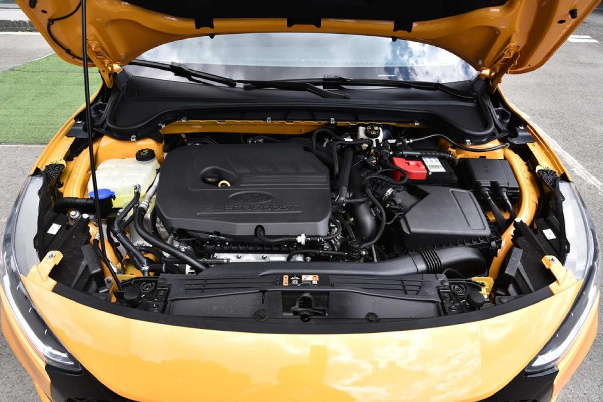 福克斯中改版ST Line外观_福克斯汽车配件_福特福克斯两厢运动版