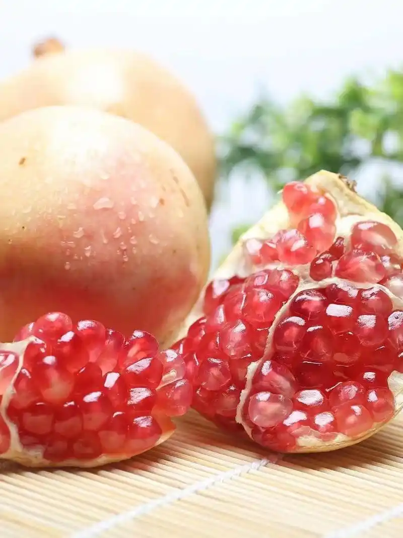 云礼|互换特产!云南这些土特产,都是“香饽饽”(图6) 墨江紫米景东核桃孟连牛油果_云南特产零食有哪些_云南特产交换