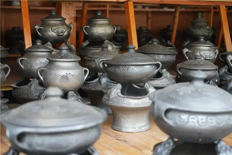 跟着好礼游云南 这些特产你知道几个?(图31) 云南宜良烤鸭_云南特产零食有哪些_云南特产鲜花饼