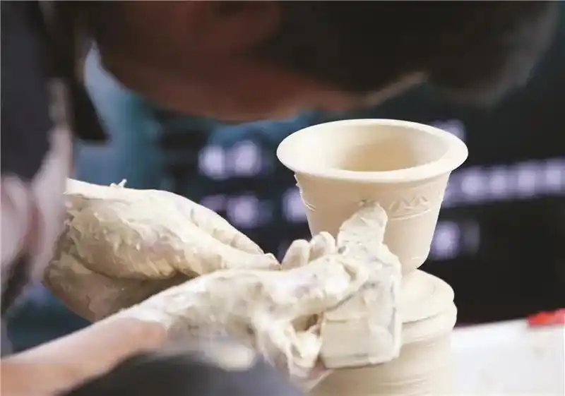 跟着好礼游云南 这些特产你知道几个?(图34) 云南特产鲜花饼_云南特产零食有哪些_云南宜良烤鸭