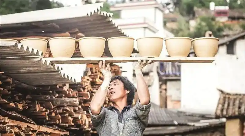 跟着好礼游云南 这些特产你知道几个?(图35) 云南宜良烤鸭_云南特产零食有哪些_云南特产鲜花饼