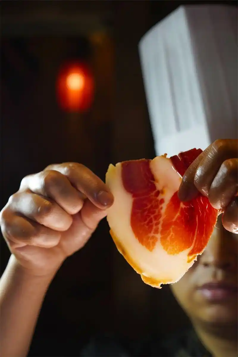 跟着好礼游云南 这些特产你知道几个?(图46) 云南宜良烤鸭_云南特产零食有哪些_云南特产鲜花饼