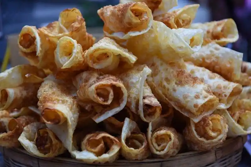 跟着好礼游云南 这些特产你知道几个?(图7) 云南特产零食有哪些_云南宜良烤鸭_云南特产鲜花饼