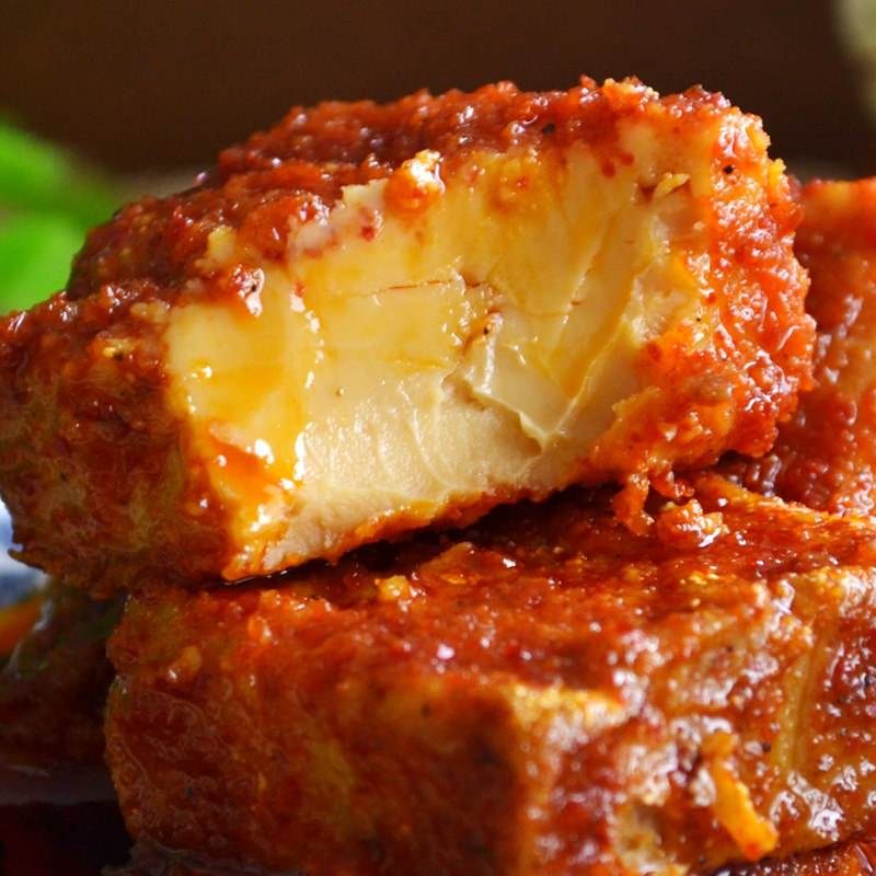 云礼 | 千万别错过! 这么多“稀奇”的云南礼物(图12) 云南特产鲜花饼 德和罐头 小粒咖啡 宣威火腿 华宁土陶 天麻 普洱茶 墨江紫米 冰岛茶 云县冬瓜蜜饯 丽江雪茶 永胜瓷器_云南特产零食有哪些