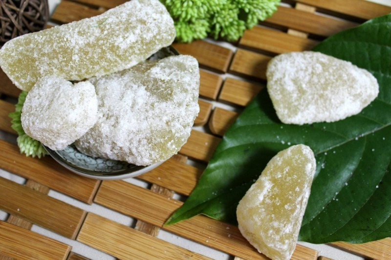 云礼 | 千万别错过! 这么多“稀奇”的云南礼物(图10) 云南特产鲜花饼 德和罐头 小粒咖啡 宣威火腿 华宁土陶 天麻 普洱茶 墨江紫米 冰岛茶 云县冬瓜蜜饯 丽江雪茶 永胜瓷器_云南特产零食有哪些