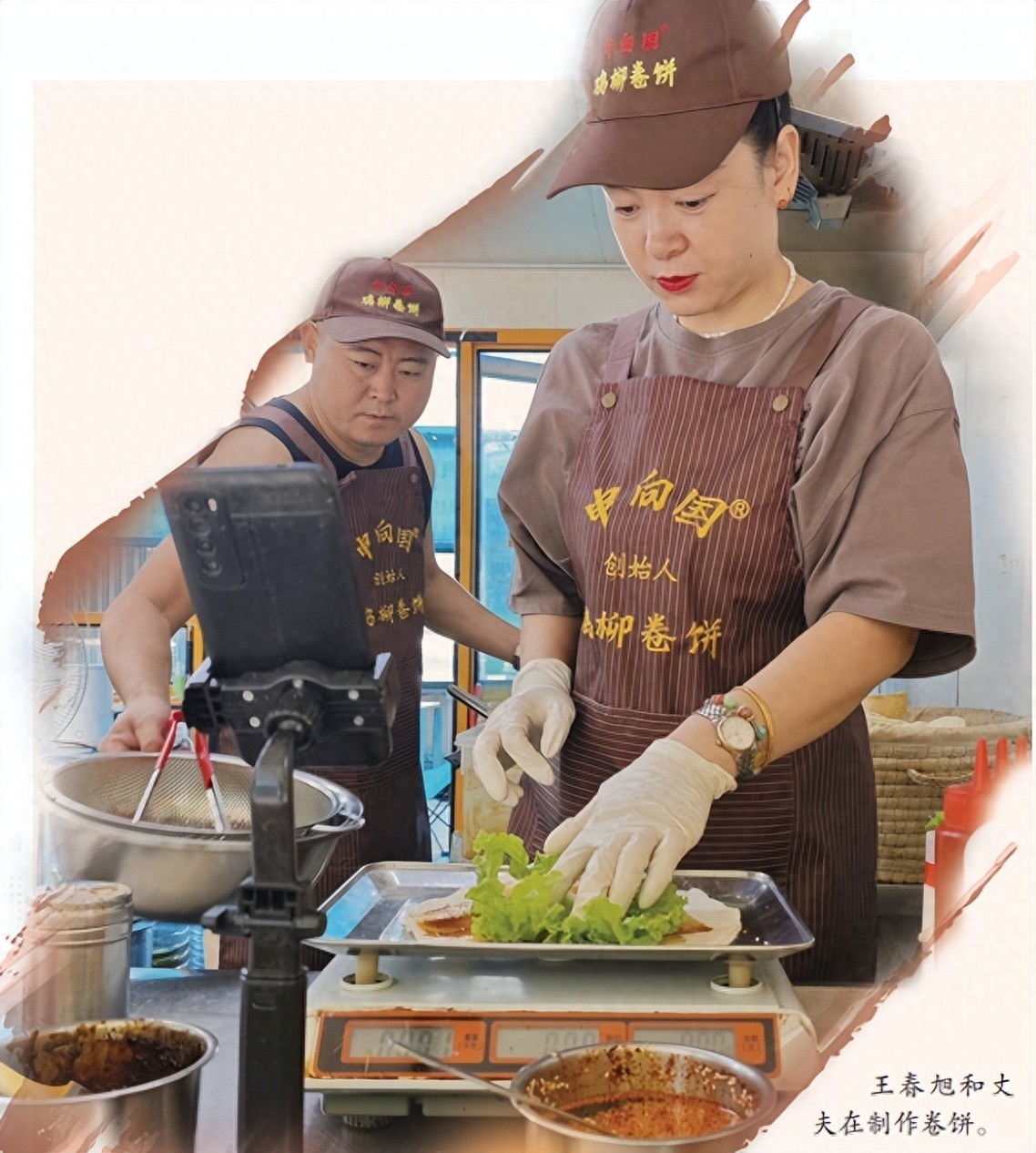 【潍坊寿光】卷饼店店主王春旭:无声世界里的温暖创业路(图1) 加盟申向国卷饼店_听障人士创业故事_卷饼快餐小吃加盟搜q49671180