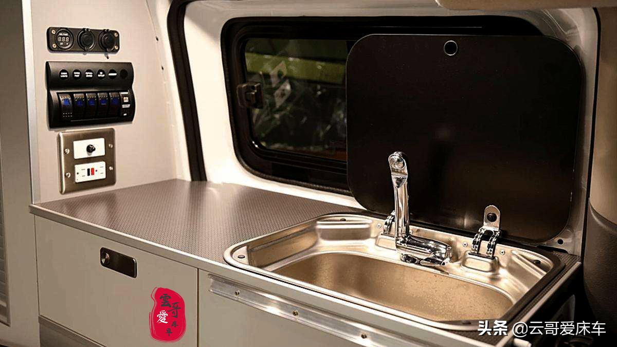 mpv改床车自驾游论坛_日产NV200房车改装优势_日产NV200床车改装