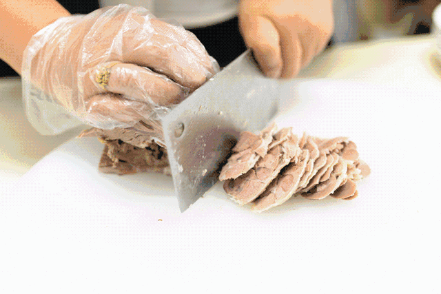 上海这十个古镇的特色美食,没吃过的请举手!(图10) 豫园老街小吃_上海古镇小吃攻略_古镇美食推荐