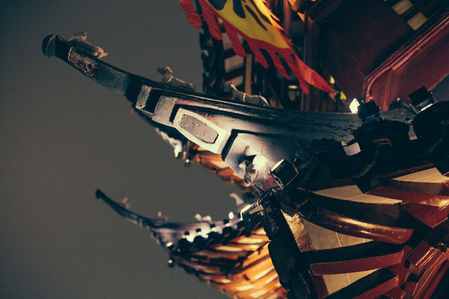 豫园老街,每逢元宵必往!(图4) 豫园老街小吃_豫园老街元宵赏花灯_九曲桥上看人头