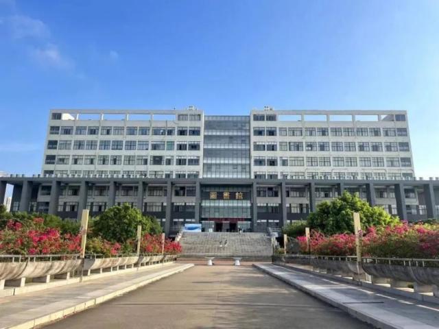 广东科技学院宿舍环境怎么样?不输同省双一流!(图13) 广东科技学院松山湖校区宿舍_广东科技学院宿舍条件_广东科技学院图片