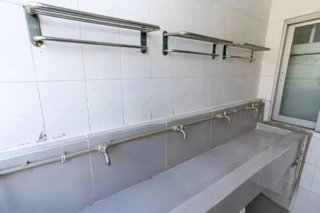 广东科技学院宿舍环境怎么样?不输同省双一流!(图7) 广东科技学院松山湖校区宿舍_广东科技学院图片_广东科技学院宿舍条件