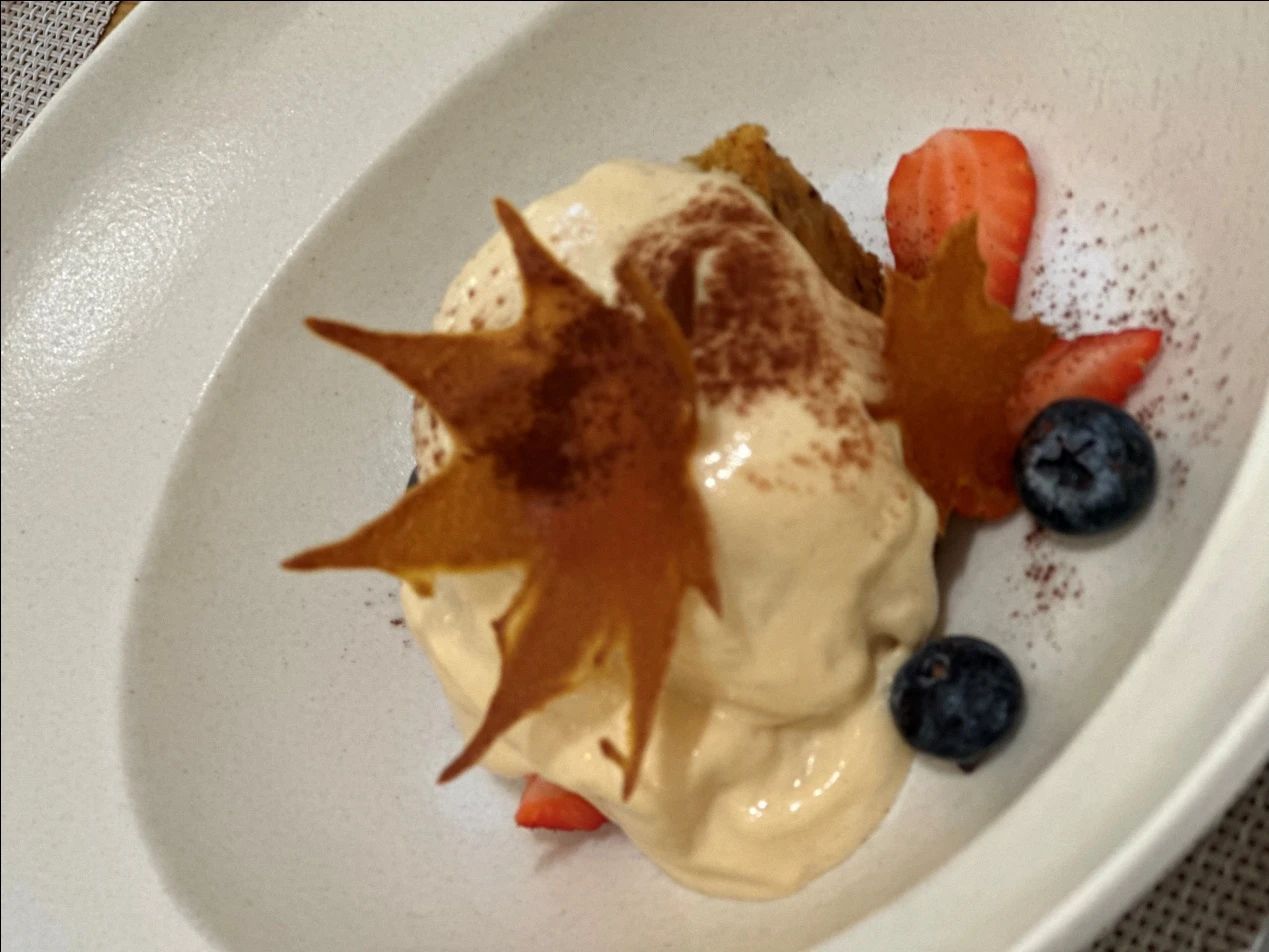 百年中山公园入驻一家高颜值的咖啡店(图3) 深圳中山公园附近美食_中山公园nine o nine咖啡店_中山公园主题甜品