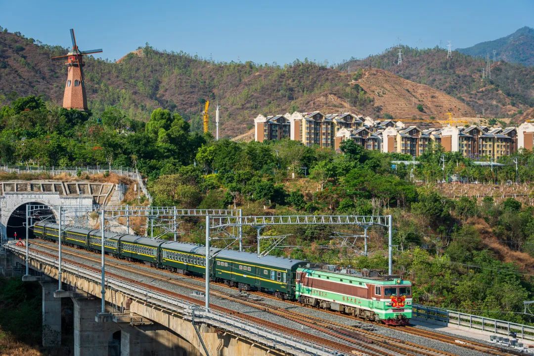 铁路客车车型车号标记_火车车辆检修标记_铁路客车车型车号代码