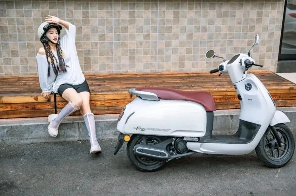 最受市场追捧的车型丨2024年度10款热门小排量踏板推荐(图3) 小排量摩托_2024年小排量踏板推荐_合资复古踏板市场分析