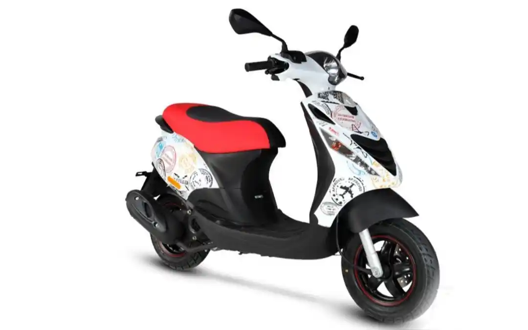 小排量代步踏板车,宗申比亚乔ZIP50,马力4.1PS(图1) 小排量摩托_ZIP50宗申比亚乔_50cc小排量踏板车