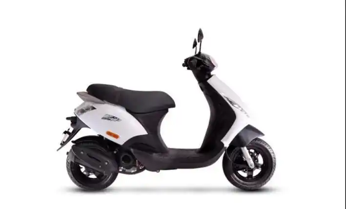 小排量代步踏板车,宗申比亚乔ZIP50,马力4.1PS(图3) ZIP50宗申比亚乔_50cc小排量踏板车_小排量摩托