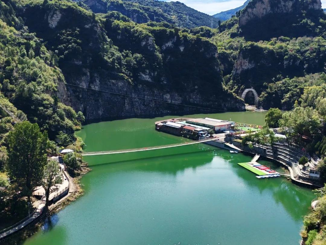 京郊清凉秘境攻略_野炊露营门票_京郊避暑胜地