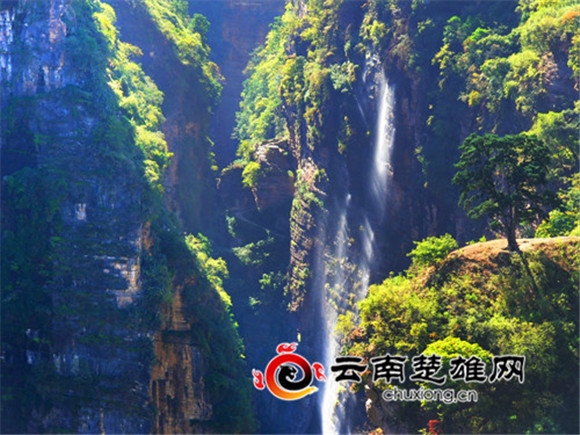 峡谷金沙江徒步_九寨沟旅游线路设计_云南自驾游 路线推荐 摄影观鸟湖泊日出