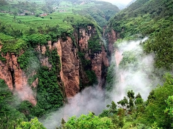 九寨沟旅游线路设计_云南自驾游 路线推荐 摄影观鸟湖泊日出_峡谷金沙江徒步
