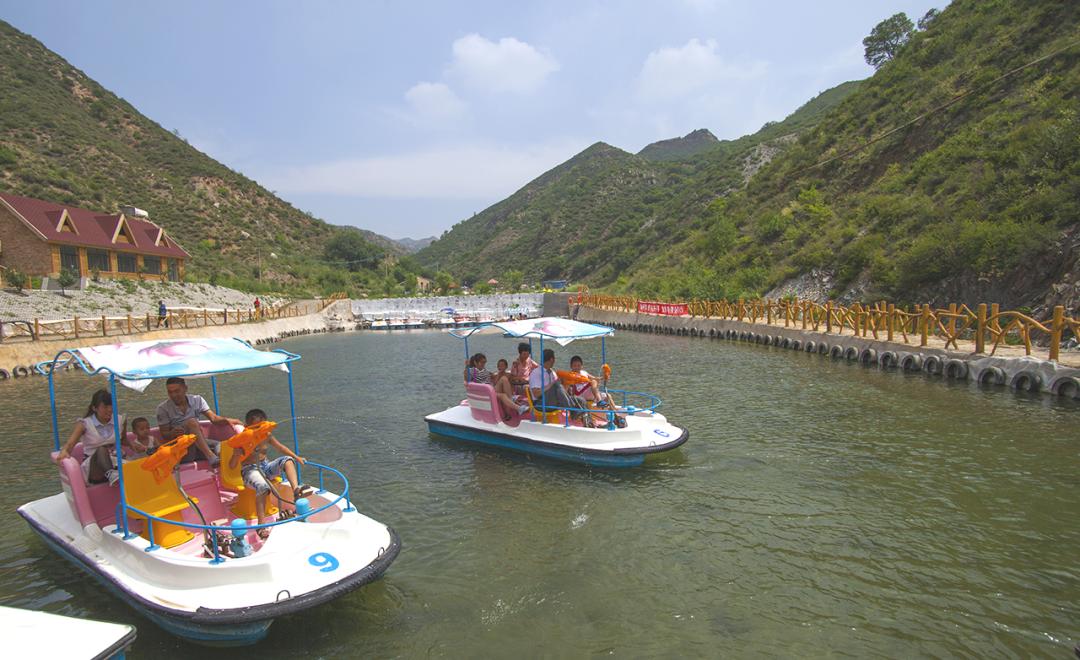 呼和浩特白石沟景区_呼和浩特白石景区_白石头沟生态旅游区
