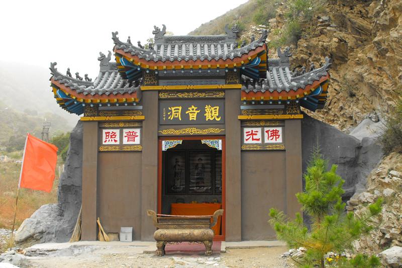 白石头沟生态旅游区_呼和浩特白石沟景区_呼和浩特白石景区