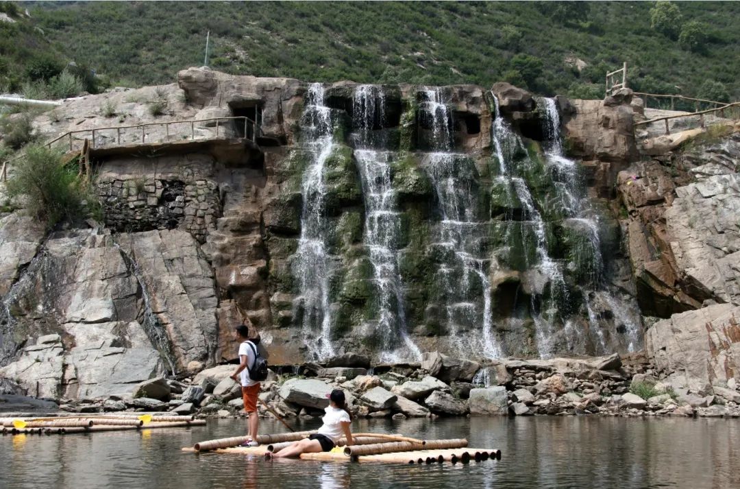 白石头沟生态旅游区_呼和浩特白石沟景区_呼和浩特白石景区