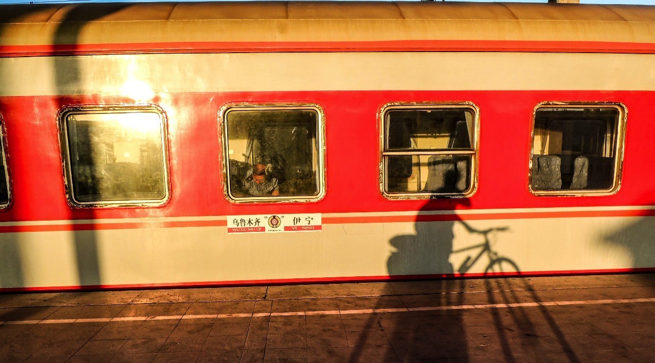 珍惜单身时光的旅行体验_一个人的旅行是辛酸的_一个人旅行孤独感悟