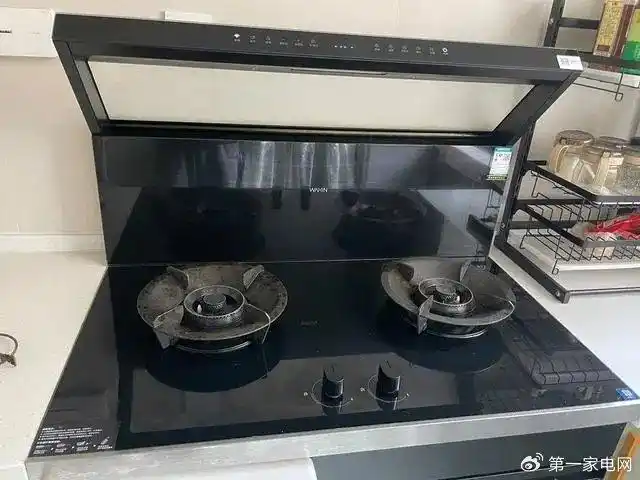 有消费者反映:美的集成灶一年多内多次故障(图2) 美的官方旗舰店售后服务_美的集成灶维修问题_长沙美盼集成灶售后