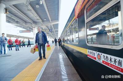 我国运营里程最长的10趟客运列车,一路风光美如画,知道是哪吗?(图4) 上海到拉萨火车风景好吗_中国最长的火车线路_K3国际列车全程